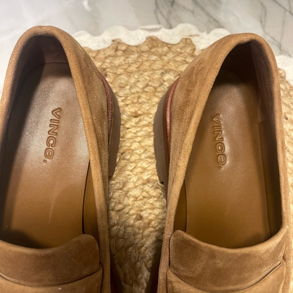 NWOT Vince Robin Suede Penny Loafers Lug Sole in Fawn! - Picture 4 of 6